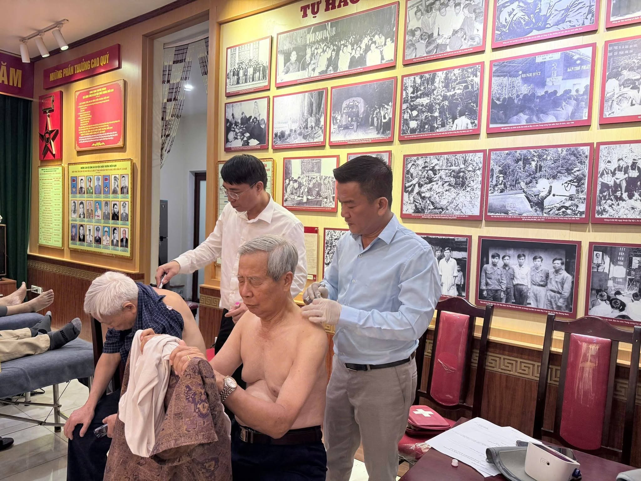 Ứng Dụng Y Dịch & Năng Lượng Sinh Học: Khoa Học Phục Hồi Chức Năng Cột Sống Cho Cựu Sĩ Quan Công An Chi Viện Miền Nam
