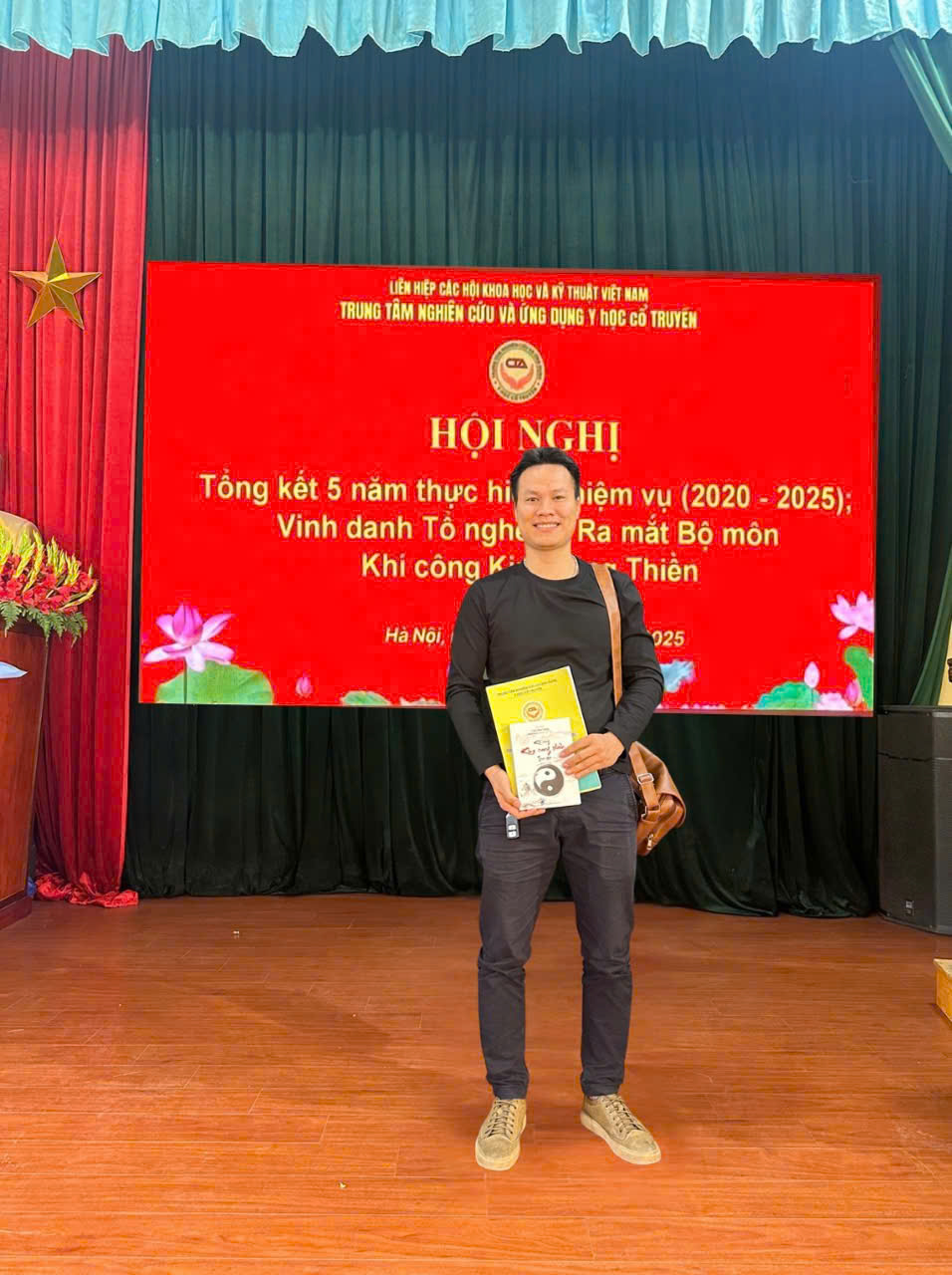 Con Cái Là Tấm Gương Tâm Thức: Triết Lý Giáo Dưỡng & Nghệ Thuật Chuyển Hóa Xung Khắc Gia Đạo